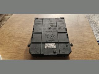 bontott CITROËN C4 PICASSO Biztosítéktábla Utastér