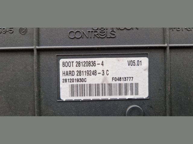 bontott CITROËN C4 PICASSO Biztosítéktábla Utastér