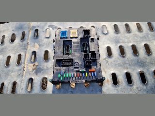 bontott CITROËN C4 PICASSO Biztosítéktábla Utastér