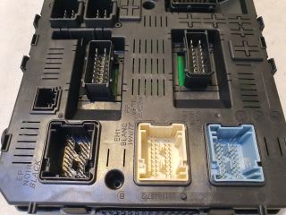 bontott CITROËN C4 PICASSO Biztosítéktábla Utastér