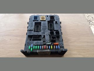 bontott CITROËN C4 PICASSO Biztosítéktábla Utastér