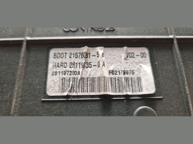 bontott CITROËN C4 PICASSO Biztosítéktábla Utastér