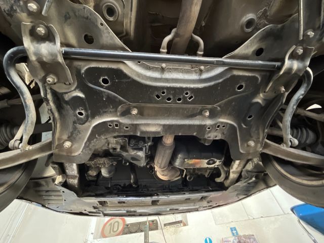 bontott CITROËN C4 PICASSO Csomagtérajtó Gumikéder