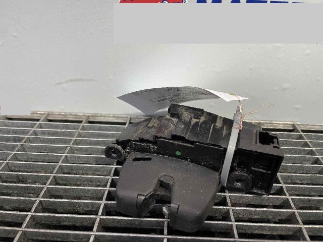 bontott CITROËN C4 PICASSO Csomagtérajtó Ütköző