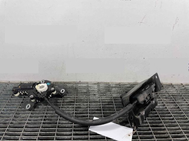 bontott CITROËN C4 PICASSO Csomagtérajtó Ütköző