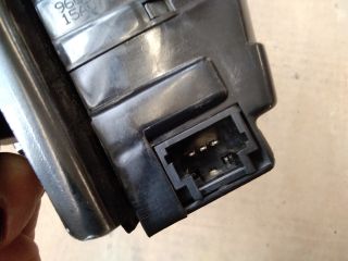 bontott CITROËN C4 PICASSO Csomagtérajtó Zárszerkezet