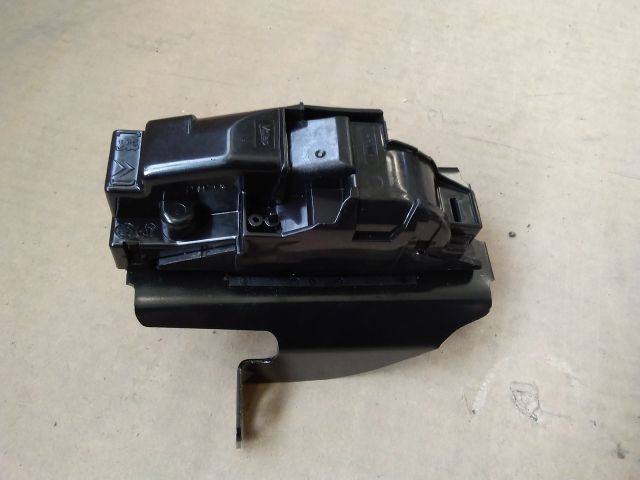 bontott CITROËN C4 PICASSO Csomagtérajtó Zárszerkezet