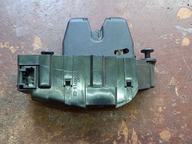 bontott CITROËN C4 PICASSO Csomagtérajtó Zárszerkezet