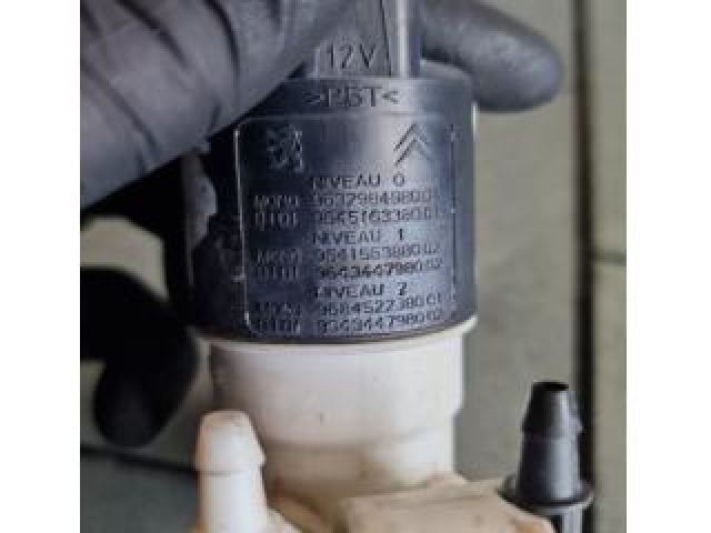 bontott CITROËN C4 PICASSO Első Ablakmosó Szivattyú