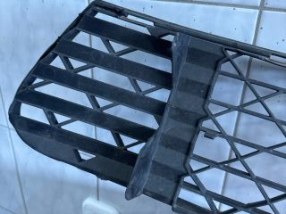 bontott CITROËN C4 PICASSO Első Lökhárító Alsó Középső Díszrács