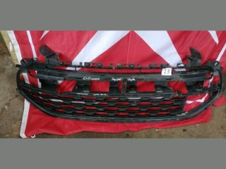 bontott CITROËN C4 PICASSO Első Lökhárító Alsó Középső Díszrács