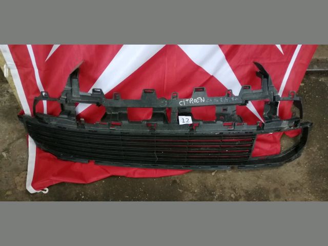 bontott CITROËN C4 PICASSO Első Lökhárító Alsó Középső Díszrács