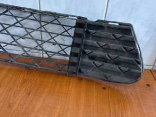 bontott CITROËN C4 PICASSO Első Lökhárító Alsó Középső Díszrács