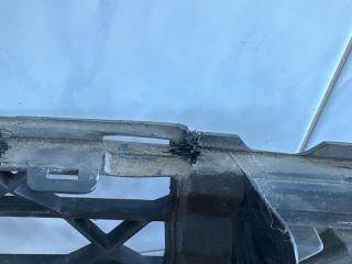 bontott CITROËN C4 PICASSO Első Lökhárító Alsó Középső Díszrács