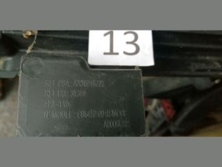 bontott CITROËN C4 PICASSO Első Lökhárító Alsó Középső Díszrács