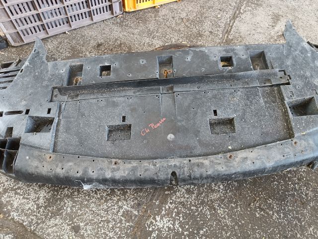 bontott CITROËN C4 PICASSO Első Lökhárító Alsó (Műanyag)