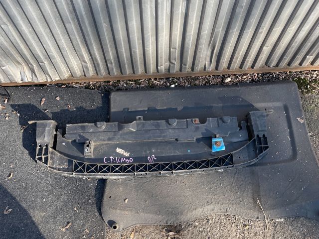 bontott CITROËN C4 PICASSO Első Lökhárító Alsó (Műanyag)