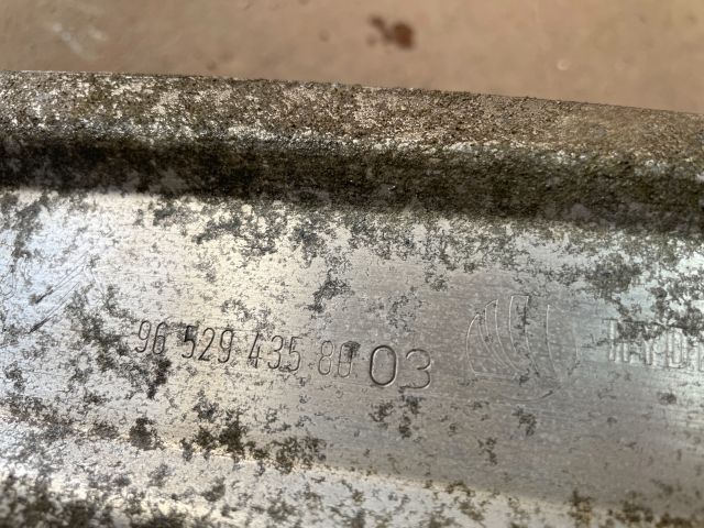 bontott CITROËN C4 PICASSO Első Lökhárító Merevítő (Fém)