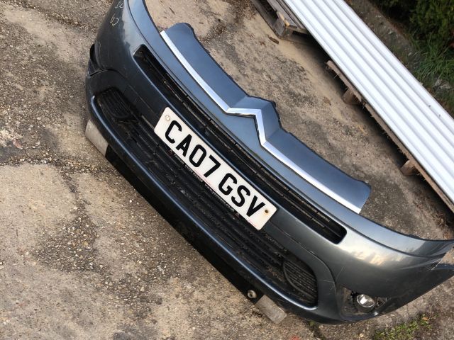 bontott CITROËN C4 PICASSO Első Lökhárító (Részeivel)