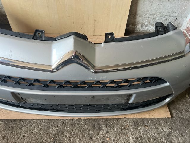 bontott CITROËN C4 PICASSO Első Lökhárító (Részeivel)