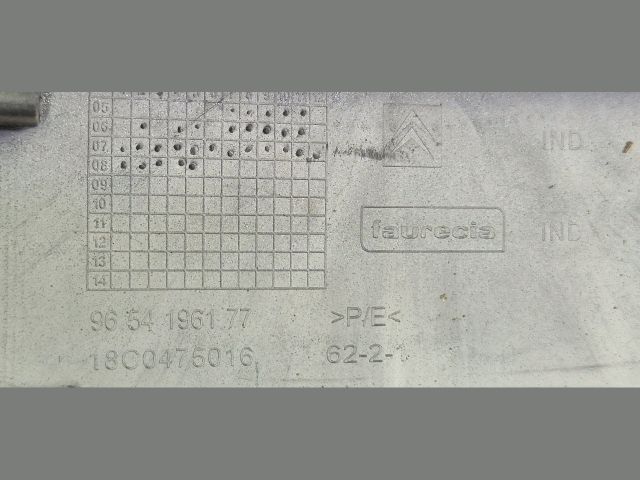 bontott CITROËN C4 PICASSO Első Lökhárító (Üresen)