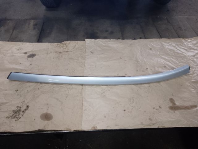 bontott CITROËN C4 PICASSO Első Szélvédő Jobb Díszléc