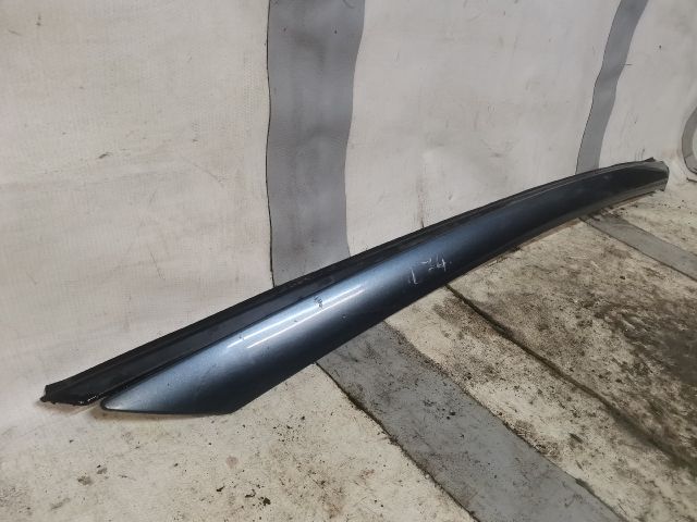 bontott CITROËN C4 PICASSO Első Szélvédő Jobb Díszléc