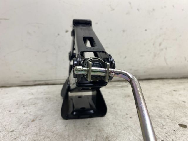 bontott CITROËN C4 PICASSO Emelő