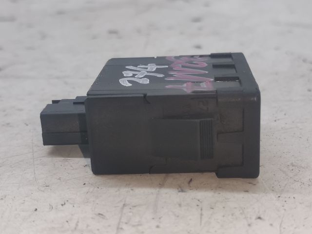 bontott CITROËN C4 PICASSO Fényszórómagasság Állító Kapcsoló