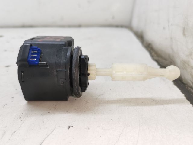 bontott CITROËN C4 PICASSO Fényszórómagasság Állító Motor Bal