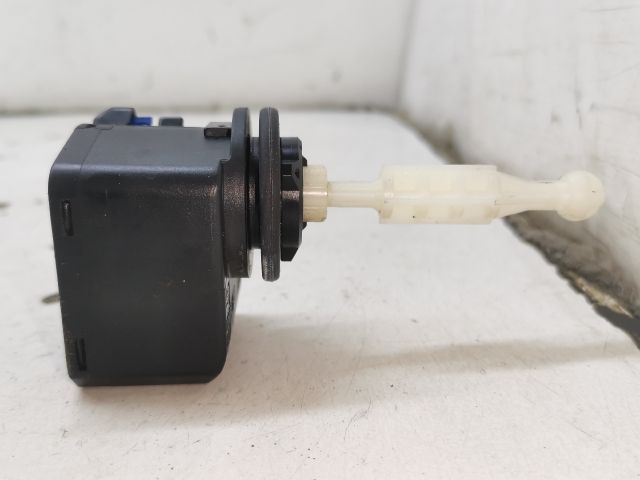 bontott CITROËN C4 PICASSO Fényszórómagasság Állító Motor Bal