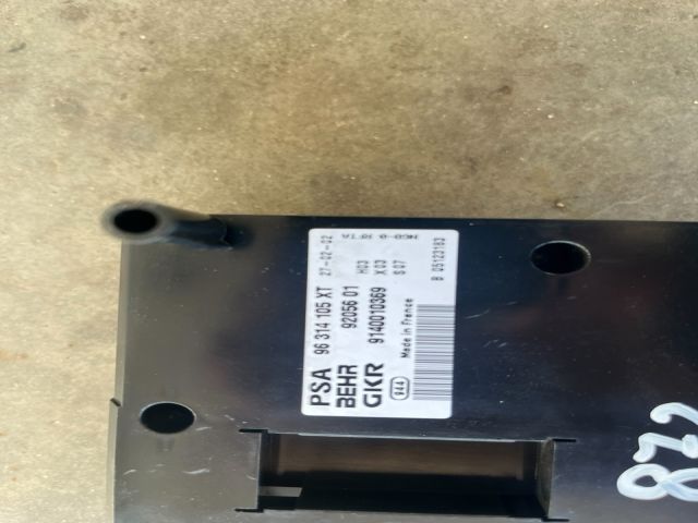 bontott CITROËN C4 PICASSO Fűtés Box