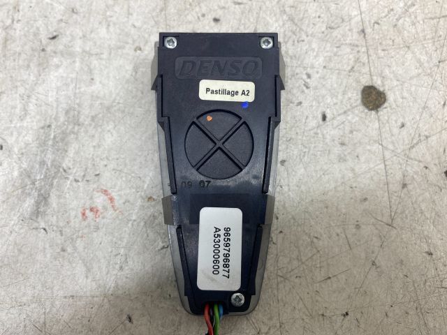 bontott CITROËN C4 PICASSO Fűtéskapcsoló