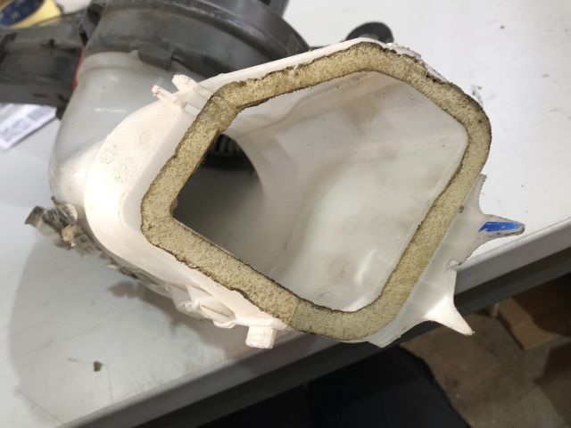 bontott CITROËN C4 PICASSO Fűtőmotor (Klímás)