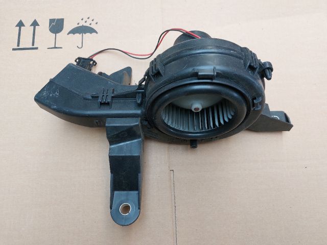 bontott CITROËN C4 PICASSO Fűtőmotor (Klímás)