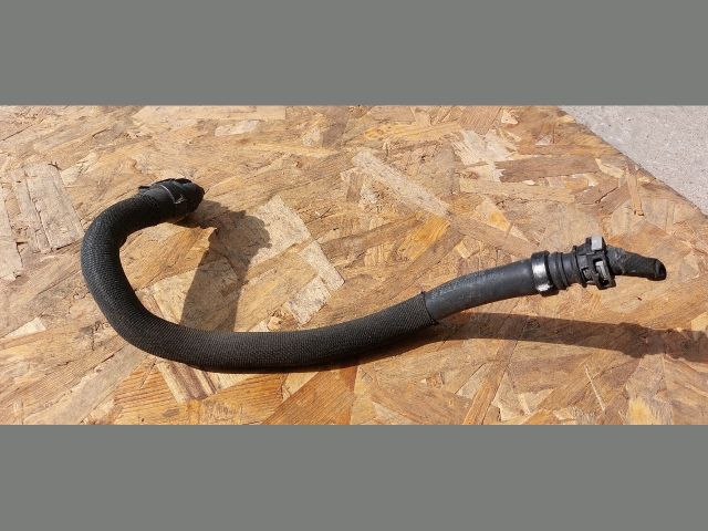 bontott CITROËN C4 PICASSO Fűtőradiátor Vízcső Alsó