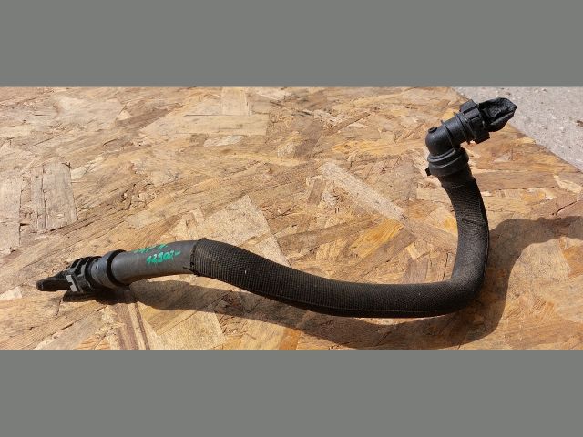 bontott CITROËN C4 PICASSO Fűtőradiátor Vízcső Alsó