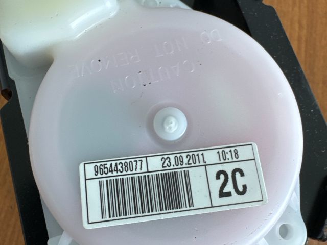 bontott CITROËN C4 PICASSO Hátsó középső Biztonsági Öv