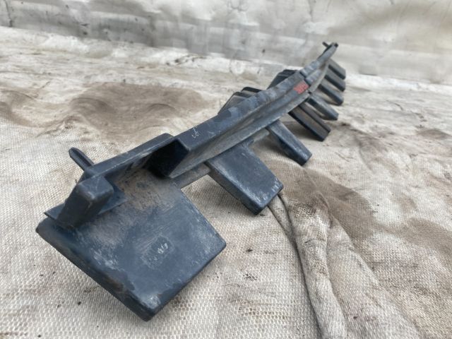 bontott CITROËN C4 PICASSO Hátsó középső Lökhárító Tartó (Műanyag)