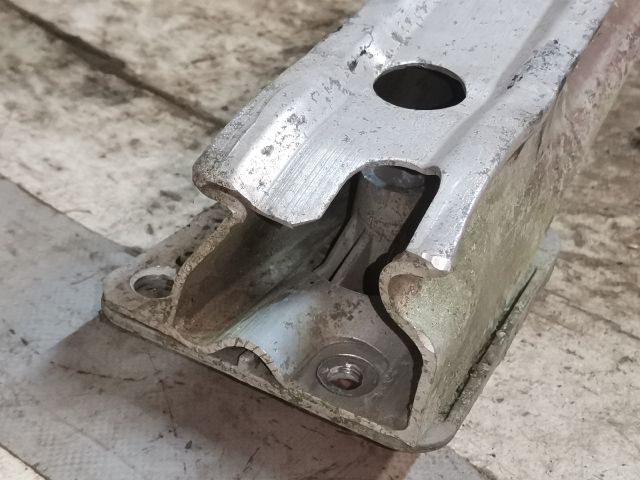 bontott CITROËN C4 PICASSO Hátsó Lökhárító Merevítő (Fém)