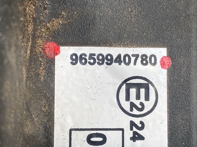 bontott CITROËN C4 PICASSO Homlokfal Burkolat