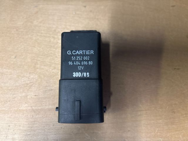 bontott CITROËN C4 PICASSO Izzító Relé