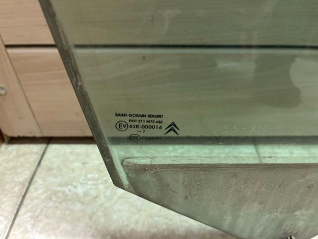bontott CITROËN C4 PICASSO Jobb első Ablak