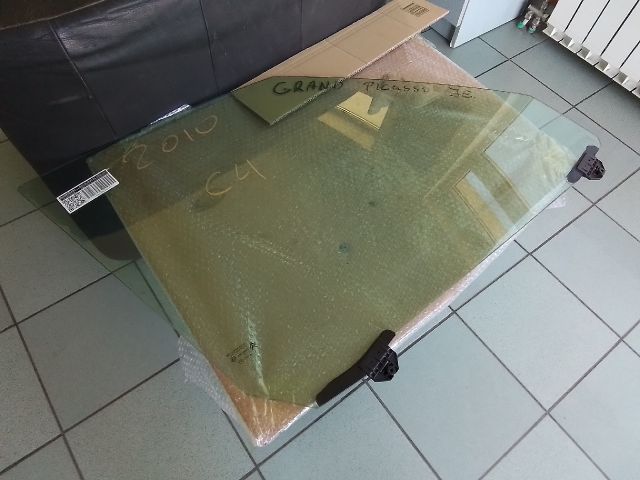 bontott CITROËN C4 PICASSO Jobb első Ablak