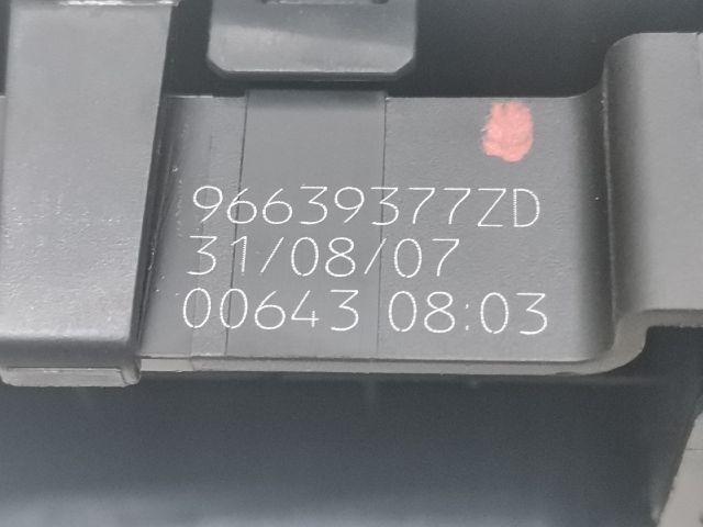 bontott CITROËN C4 PICASSO Jobb első Ablakemelő Kapcsoló