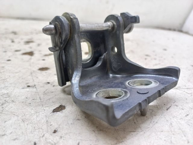 bontott CITROËN C4 PICASSO Jobb első Alsó Zsanér