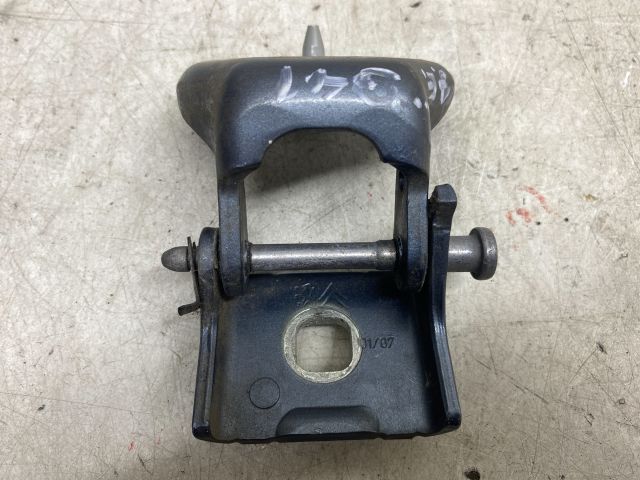 bontott CITROËN C4 PICASSO Jobb első Alsó Zsanér