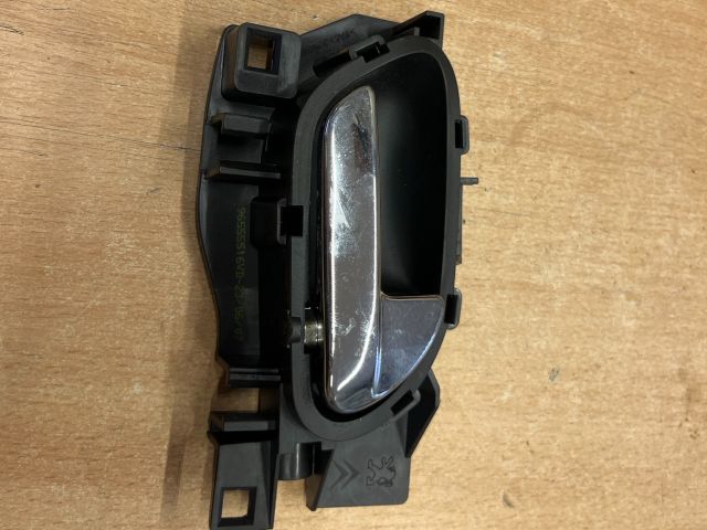 bontott CITROËN C4 PICASSO Jobb első Belső Kilincs