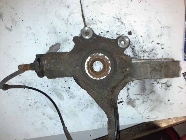 bontott CITROËN C4 PICASSO Jobb első Csonkállvány Kerékaggyal