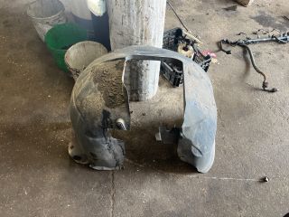 bontott CITROËN C4 PICASSO Jobb első Dobbetét (Kerékjárati, Műanyag)